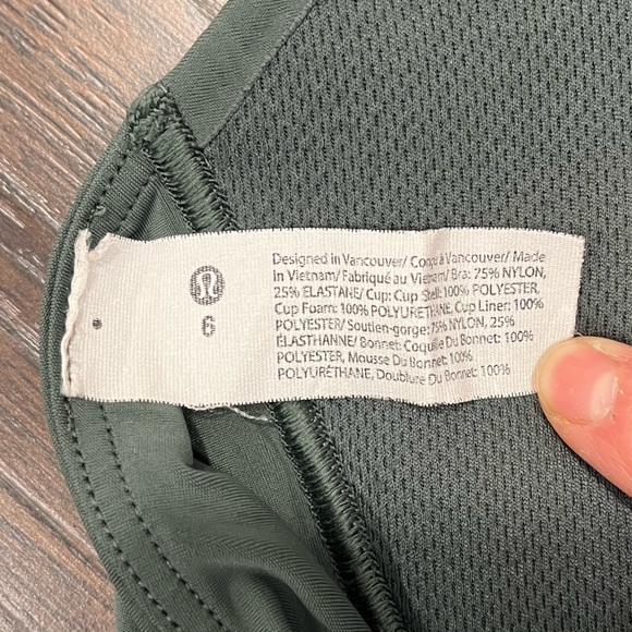 Like a Cloud Longline Bra
Light Support, D/DD Cup in Dark Forest - Picture 8 of 9